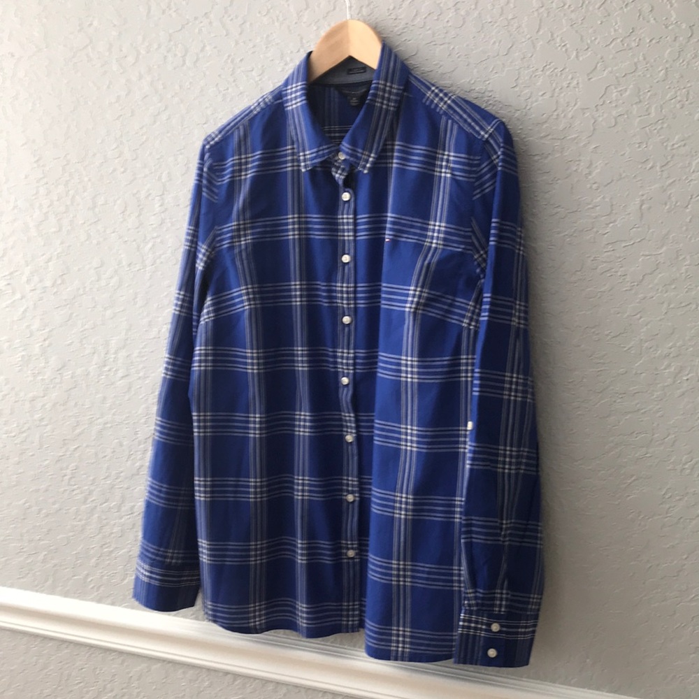New Tommy Hilfiger women’s long sleeve shirt